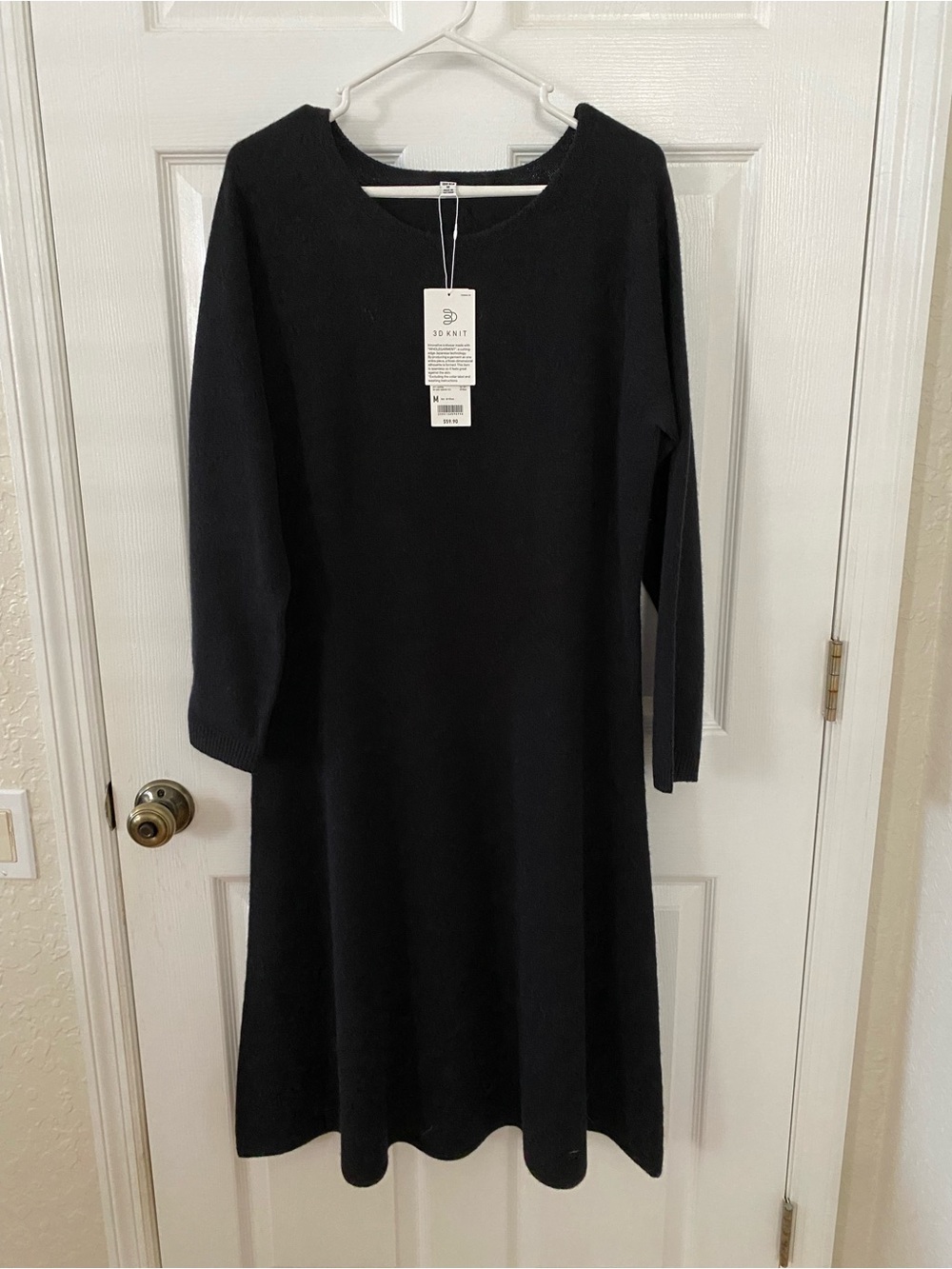 uniqlo 3d knit dress NWT 100% Wool Black Long-Sleeve Flare Fitted dress